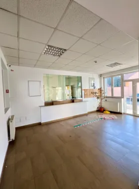 Spațiu Comercial Premium Semicentral | 430 mp | Parcare privată