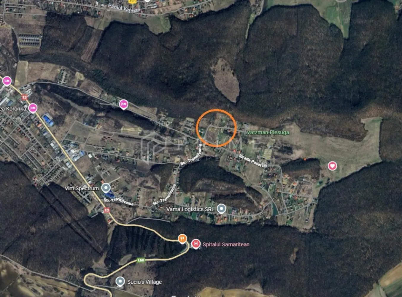 Teren 2.000 mp Corunca – vedere panoramică, lângă pădure, 70 €/mp - Teren intravilan 2.000 mp de vânzare – Corunca, str. Banatului
Locație excelentă, vedere panoramică, ideal pentru casă sau investiție

Vă propunem spre vânzare un teren intravilan de 2.000 mp, situat în Corunca, pe strada Banatului, într-o zonă liniștită și foarte apreciată, cu acces rapid spre Târgu Mureș și cu panoramă superbă către natură. Terenul este amplasat lângă pădure, oferind un cadru perfect pentru o locuință modernă sau un proiect rezidențial.

 Suprafață totală: 2.000 mp
 Front stradal: 16.5 m
 Formă: rectangulară – ideală pentru proiecte de construcție
 Utilități: în imediata apropiere (apă, gaz, curent, canalizare)
 Vecinătate: lângă pădure, zonă cu aer curat și liniște
 Acte la zi, CF.

Preț: 70 €/mp

Avantaje competitive:
Poziție excelentă, într-o zonă în continuă dezvoltare
Vedere panoramică – ideal pentru o casă modernă cu etaj / terasă
Teren drept, ușor de parcelat sau de construit
Acces facil la utilități
Perfect pentru locuință individuală, duplex sau investiție imobiliară

Potrivit pentru:
Construcție casă premium cu priveliște
Proiect rezidențial cu 1–2 unități
Investitori care caută teren într-o zonă foarte căutată

📞 Pentru detalii suplimentare sau vizionare, vă invităm să ne contactați: 0732336104
Pentru clienții cumpărători, comisionul este 0%.
La Prime Properties, fiecare tranzacție înseamnă mai mult decât o simplă achiziție – este un proces complet, în care colaborăm cu cei mai buni profesioniști: notari, avocați, designeri, arhitecți, evaluatori, specialiști în certificate energetice, consultanți de credite imobiliare.
Astfel, atunci când alegi o proprietate prin noi, primești la pachet și siguranță, transparență și servicii impecabile pe tot parcursul drumului tău către casa ideală.
Ne dedicăm 100% fiecărui client, iar asta se reflectă în rezultate și în încrederea pe care o primim înapoi prin recomandările lor.
Proprietatea aceasta nu se potrivește exact nevoilor tale?
Lasă-ne să îți găsim alternativa potrivită. Agentul nostru îți va oferi soluții avantajoase și adaptate stilului tău de viață.
📞 Contactează-ne astăzi. Până acum nu am dezamăgit niciun client – și nu vom începe cu tine.