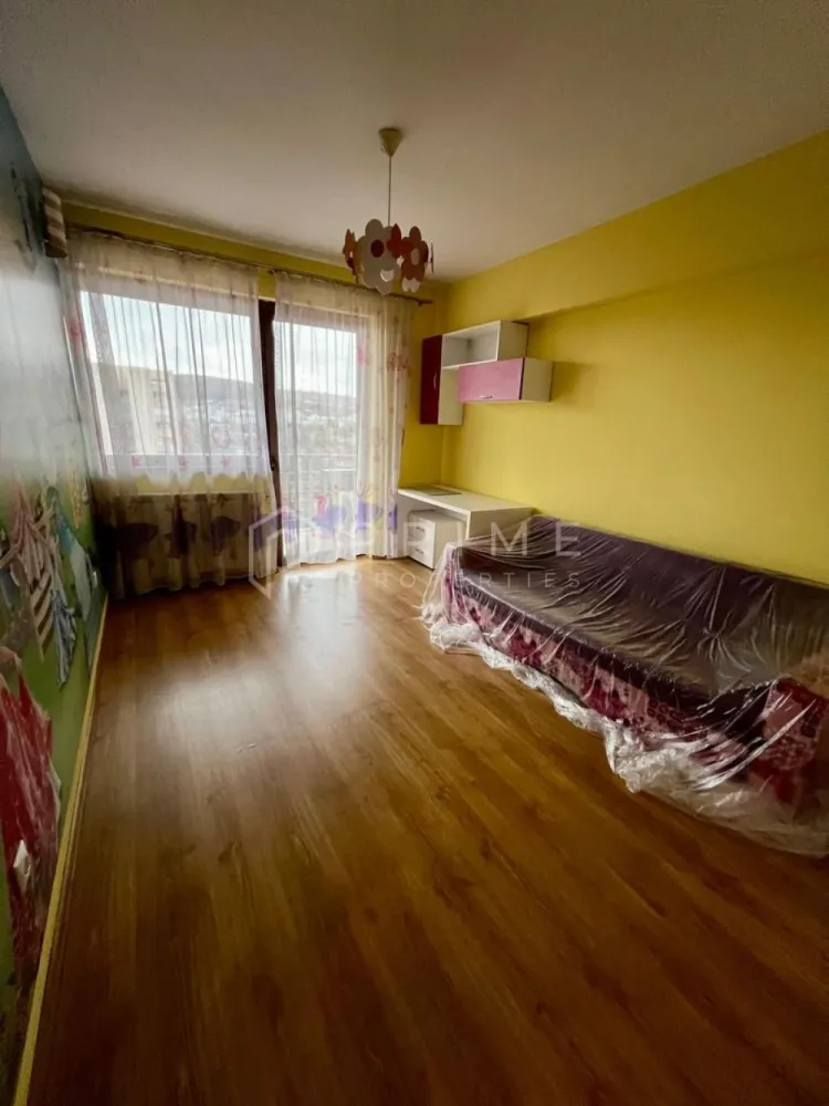 Apartament duplex modern de închiriat, complet mobilat, 4 camere