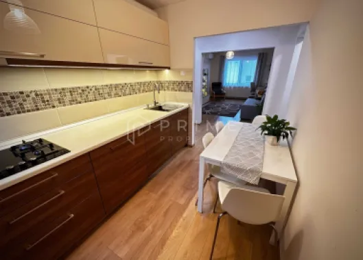Apartament cu 3 camere + garaj în Tudor