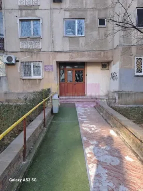 Vanzre apartament 2 camere decomandat Calea Văcărești