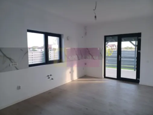Casă 4 camere 162 mp, 115 utili, curte 505 mp, Săbăreni