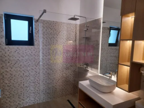 Casă 4 camere 162 mp, 115 utili, curte 505 mp, Săbăreni