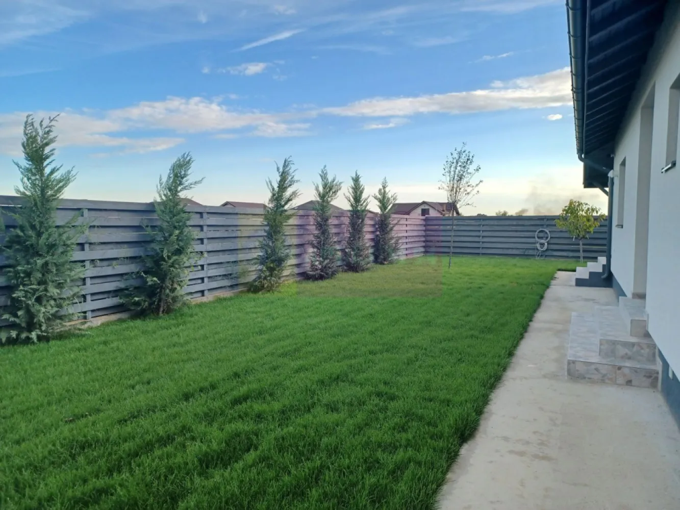 Casă 4 camere 162 mp, 115 utili, curte 505 mp, Săbăreni