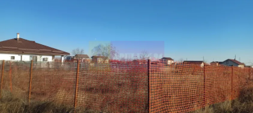 Săbăreni, teren intravilan construibil, cu utilităti in apropiere