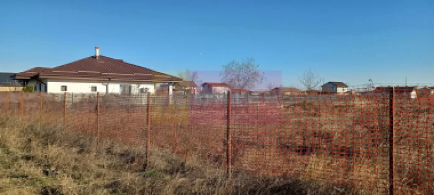 Săbăreni, teren intravilan construibil, cu utilităti in apropiere