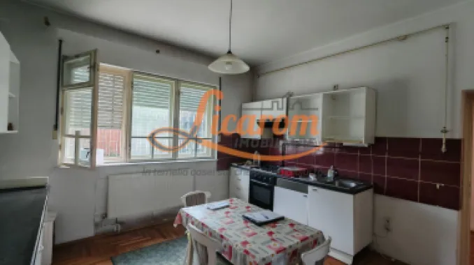 Casa PRETABILA DESTINATIE COMERCIALA,Brasovul Vechi,P+E, 3 cam
