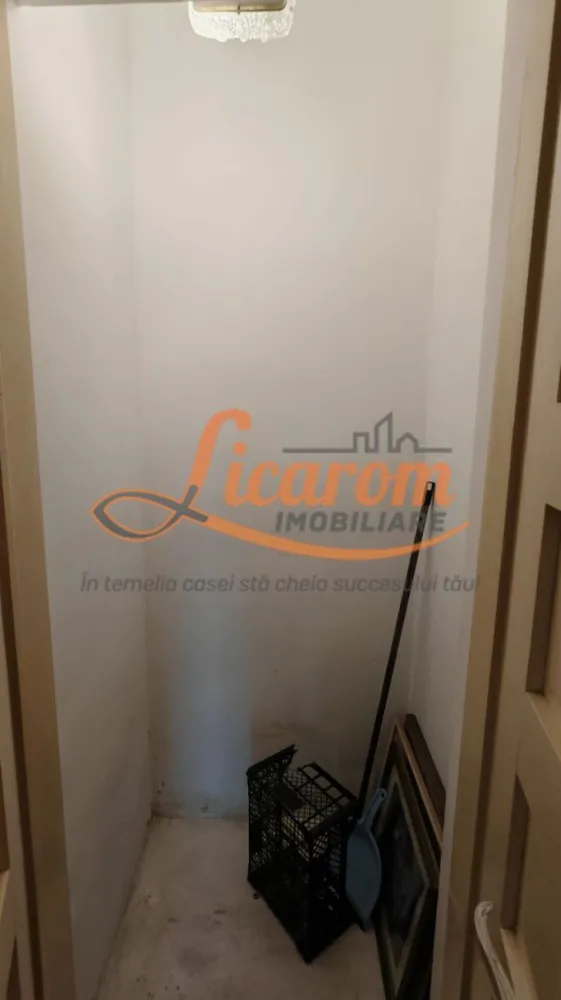 Casa PRETABILA DESTINATIE COMERCIALA,Brasovul Vechi,P+E, 3 cam