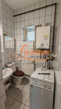 Casa PRETABILA DESTINATIE COMERCIALA,Brasovul Vechi,P+E, 3 cam