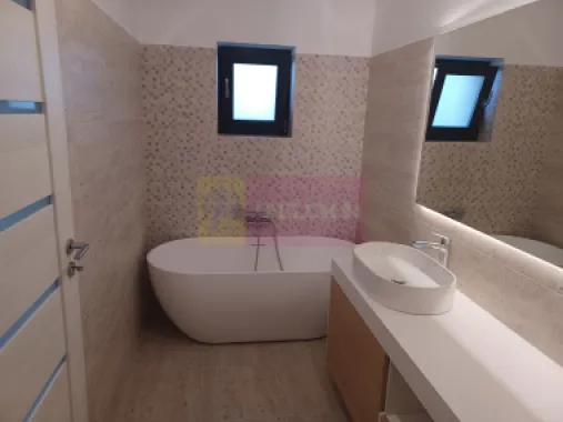 Casă nouă parter 162 mp, curte 504 mp, Săbăreni