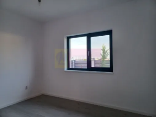 Casă nouă parter 162 mp, curte 504 mp, Săbăreni