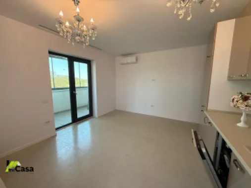 3 camere, Flamingo Luxury 2