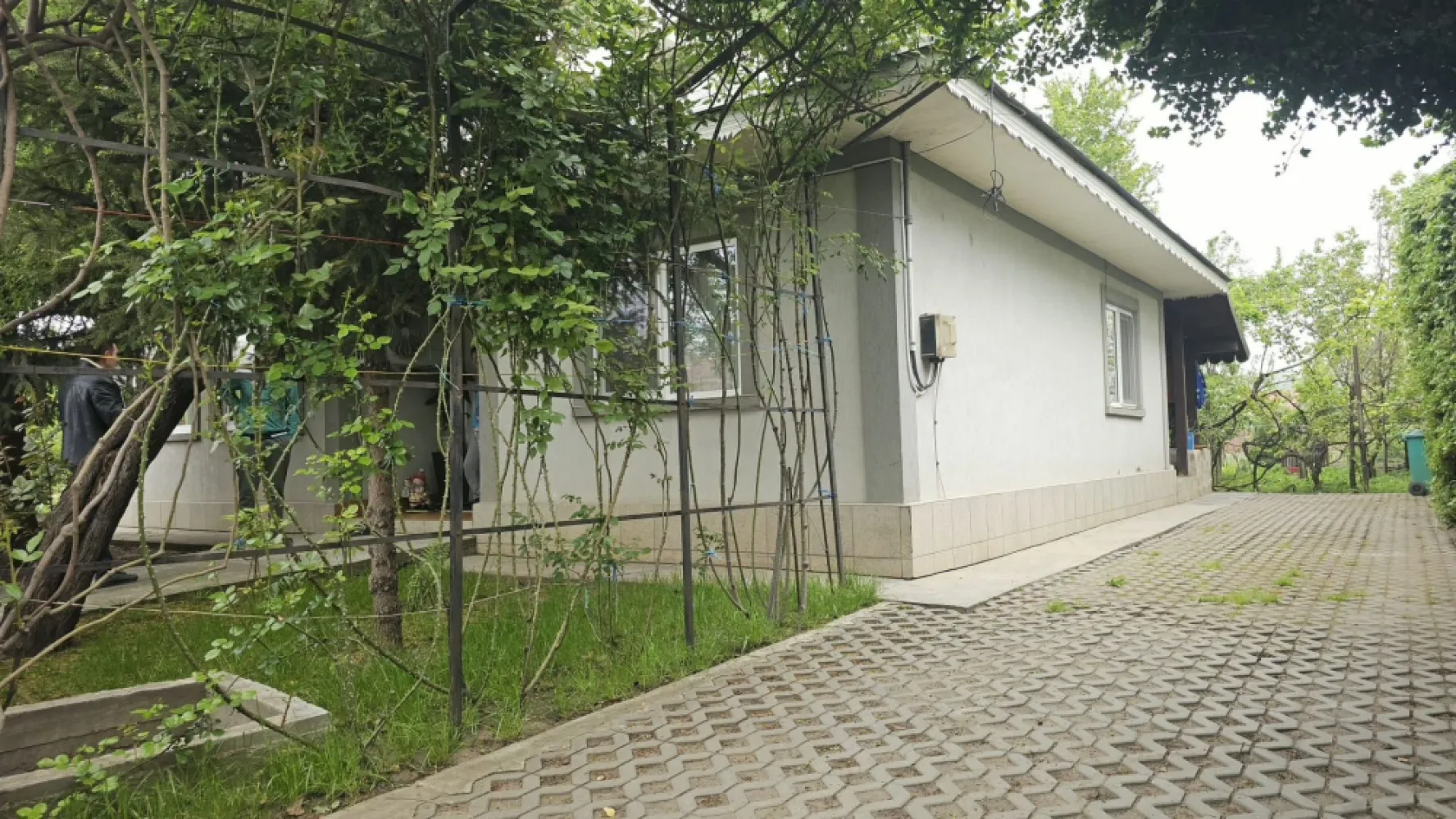 De vanzare -- casa in comuna Pechea, jud. Galati, teren 850 mp