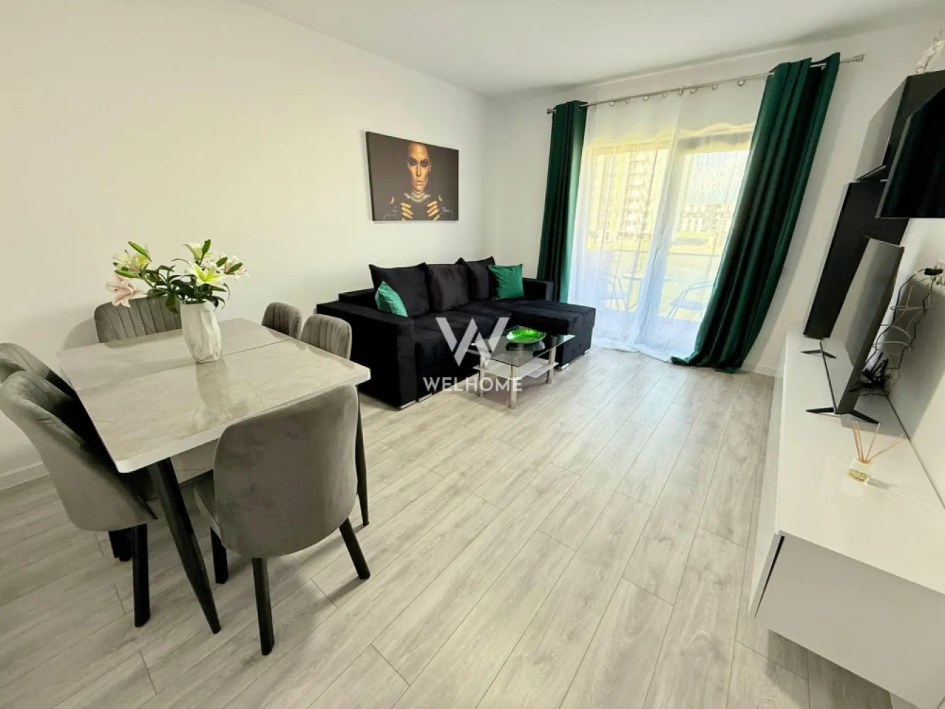 Apartament 2 camere deosebit in zona Doamna Stanca, Dedeman - Apartament 2 camere MODERN cu bucătărie separată - Doamna Stanca

Apartamentul are o suprafață utilă de 55 mp, se află la etajul 2 și a fost utilizat anterior în regim hotelier, fiind dotat cu tot ce este necesar.
Compartimentare:
- Hol de acces, bucătărie separată, living spațios, baie cu geam, balcon.
Apartamentul este unul luminos și călduros având orientare sudică.
Locația este ideală, având acces facil la centre comerciale, supermarket-uri, școală, mijloace de transport.
Perioada minimă contractuală este de 12 luni. 
Nu se acceptă animale de companie.
Pentru mai multe detalii sau pentru programarea unei vizionări, vă stau la dispoziție.

Chirie lunară: 550 Euro Negociabil + garanție
Comision client: 50% din prima chirie