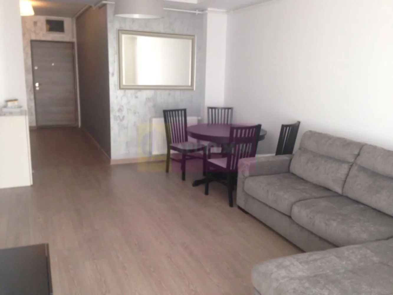 Apartament 2 camere MetroCity Academiei. - Compania imobiliara Apulum 94 va propune spre inchiriere un apartament de 2 camere situat in complexul MetroCity de pe strada Progresului, in apropiere de Razoare.
Apartamentul este semidecomandat, situat la etajul 9/10 si este mobiloat si utilat in totalitate, cu finisaje de foarte buna calitate. 
Zona este usor accesibila avand in apropiere metrou, statie stb, scoala, gradinita, piata, mall, hypermarket, magazine. 
Pentru vizionare si mai multe detalii nu ezitati sa ma contactati pe nr 0733683446- Laura Ionescu.