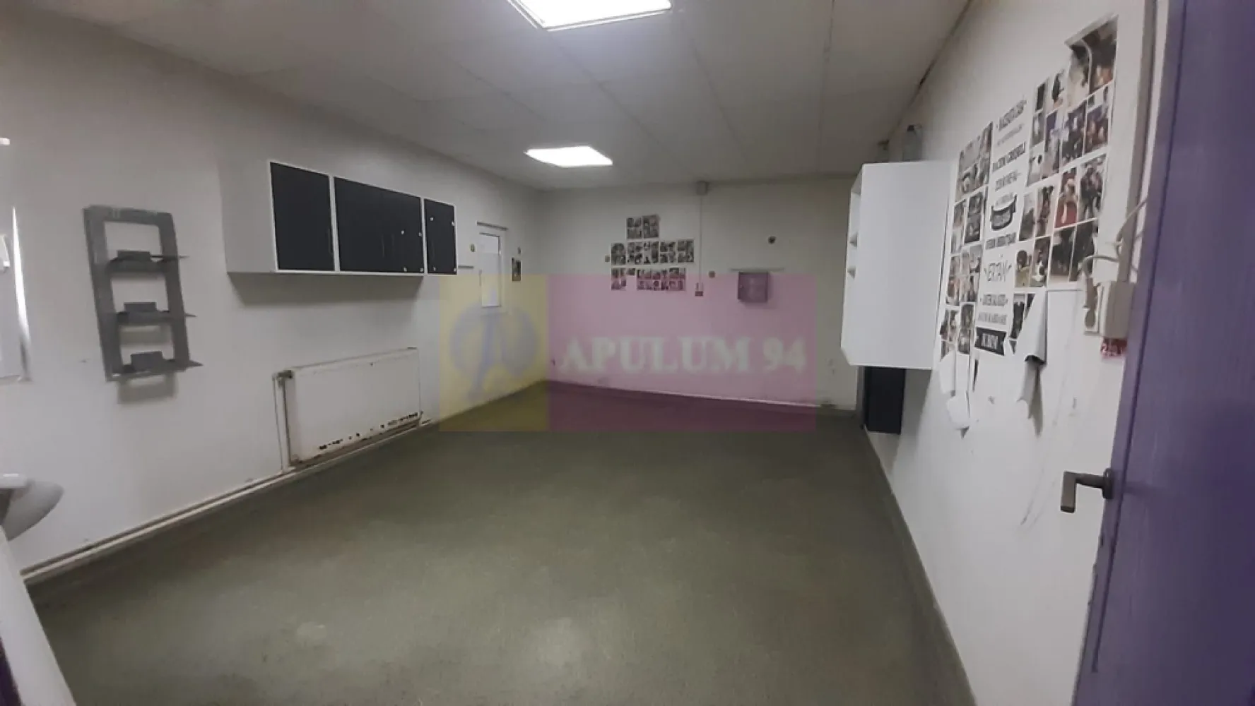 Spațiu producție, depozitare pretabil activități diverse - 10 minute de Metrou Eroii Revoluției, 4 minute de stația George Bacovia, adiacent din strada Nehoiași, avem un spațiu pretabil orice tip de activitate (depozitare, producție, cabinet veterinar, salon, service telefoane etc). Spațiul este situat într-o zonă liniștită de case-vile, traficul pietonal este redus și evident spațiul nu este unul cu vad comercial dar pentru cei care doresc să dezvolte un business pe termen lung se poate preta și pe activități comerciale nișate evident pe domeniul de activitate dorit. Accesul la spațiu se face din Șoseaua Giurgiului sau din arterele secundare - Pieptănari sau Toporași. Imobilul care se închiriază este format din 3 corpuri distincte de clădire, unul principal cu o înălțime de aproximativ 3ml care beneficiază de racord la toate utilitățile (inclusiv curent trifazic) și trei secundare (un corp de casă tip vagon cu înălțime sub 2,6ml și un garaj pe peste 25 mp și o hală de peste 45mp. Total suprafață utilă - 290mp+ anexe și teren curte ce se poate folosi pentru depozitare sau diverse activități. Pentru mai multe detalii și programarea de vizionări contactați pe domnul Daniel, Apulum94. Comisionul Apulum94 este de 50%+TVA din chiria aferentă unei luni. Proprietarul dorește chiria achitată în avans pentru o lună plus o Garanție egală cu valoarea chiriei unei luni (1+1).