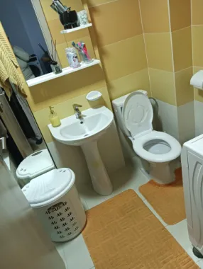 Apartament de vanzare sect 5 sos salaj