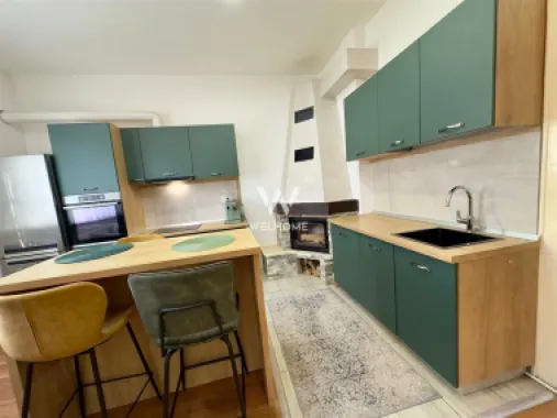 Apartament la casă renovat complet, 76 mp, pod mansardabil și terasă