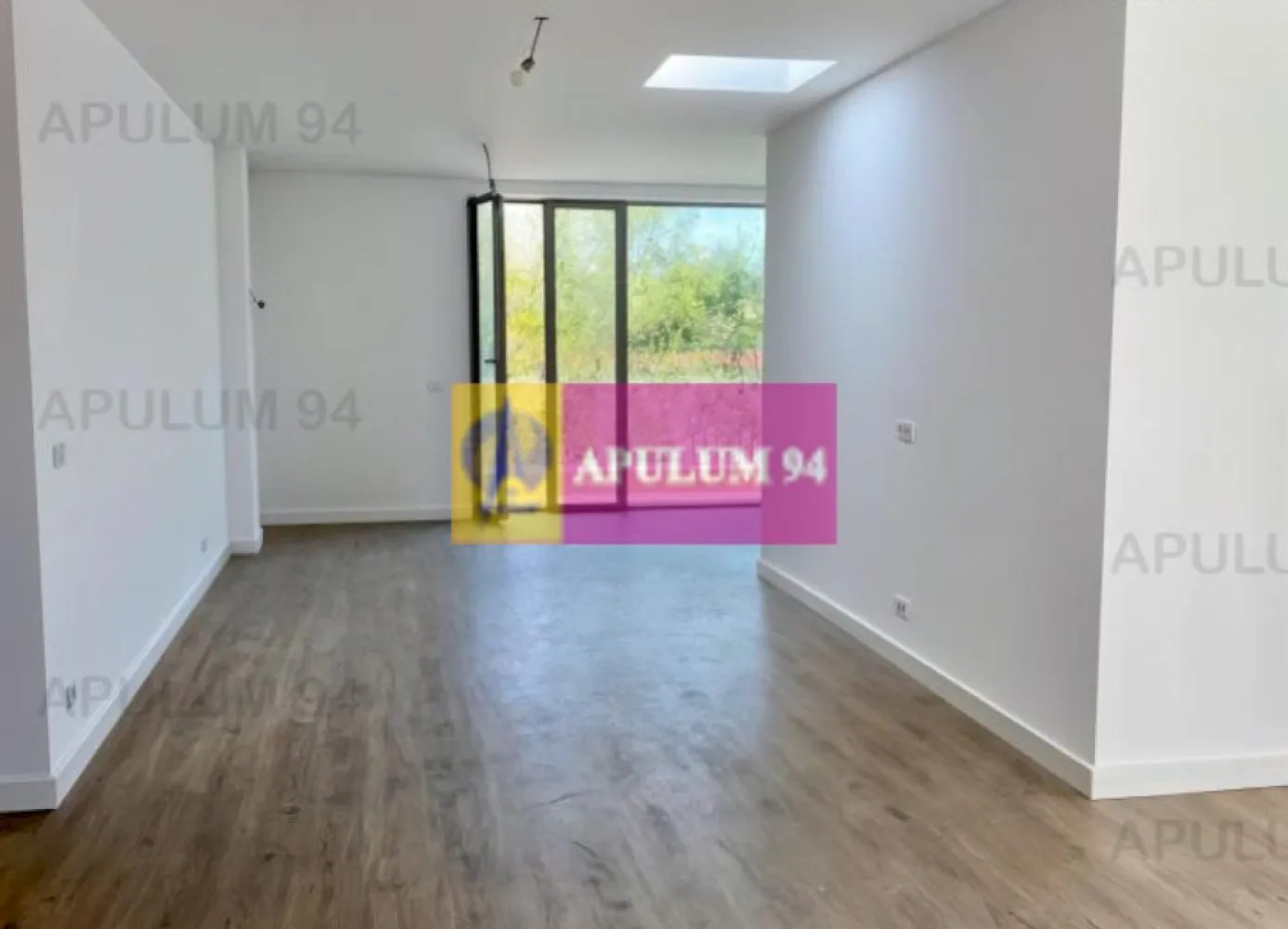 Apartament 4 camere + Terasa 94mp | Licurg 2 / Cartierul Armenesc - Arhitectura proiectului boutique Licurg 2 Prime Residence încorporează elemente de design specifice zonei, evidențiindu-se prin fațade elegante și detalii de piatră atent lucrate, ce se integrează armonios în peisajul local. Materialele, culorile și texturile sunt alese pentru a menține un aspect estetic în armonie cu stilul arhitectural tradițional al zonei.
Link video: https://www.youtube.com/watch?v=ARvoeaOWgMQ&ab_channel=Adrian-Apulum94

Proiectul include o selecție diversă de apartamente cu 3 și 4 camere , caracterizate prin ferestre ample si terase spatioase.

Detalii Apartament 
4 camere
Decomandat
119mp utili
94 mp terasa privata 
Pretul pentru un loc de parcare in parcarea subterana este de 32.000 euro + TVA. Exista 2 locuri destinate fiecarui apartament. 

The architecture of Licurg 2 Prime Residence boutique project incorporates area-specific design elements, featuring elegant facades and meticulously crafted stone details that blend seamlessly into the local landscape. Materials, colors, and textures are chosen to maintain an aesthetic harmony with the traditional architectural style of the area.

The project offers a diverse selection of 3 and 4-room apartments, characterized by large windows that allow natural light to flood the spacious, well-organized interiors.

Apartment Details:

4 rooms
Detached layout
119 sqm usable area
94 sqm private terrace
The price for an underground parking space is €32,000 + VAT. Each apartment has 2 designated spaces.

EXTERIOR:

Rame din aluminiu:

Barieră termică ALIPLAST, culoare bej RAL 7044
Fixare mecanică pe cadru de oțel 30 x 30 mm
Geamuri triple:

Compoziție generală: Sticlă 6 mm 4S, distanțier 16 mm WE, sticlă float 4 mm, sticlă low E 6 mm
Parter spre stradă: Sticlă temperată KN 166 ESG 6 mm, distanțier 16 mm WE, sticlă float 4 mm, sticlă laminată low E 4.4.1 mm
Valoare U totală: 1,05 pentru rame și ferestre din aluminiu
PEISAGISTICĂ:

Design exterior:

Alee de intrare cu plăci ceramice
Drum de acces la subsol asfaltat
Mobilier urban pe platforme de beton, cu zone de flori integrate
Spații verzi:

Pe plăci de beton: Ghivece de plante (adâncime 50-70 cm), arbuști și gazon la rampa de intrare
Pe sol natural: Plantații de arbori și arbuști, gazon, pentru uz exclusiv apartamentelor 1 și 2
INTERIOR:

Pereți cu vopsea multistrat:

Trei straturi de vopsea albă lavabilă pe plăci de gips tencuite
Bază din bloc ceramic de 30 cm grosime
Pardoseli ceramice și laminat:

Plăci ceramice antiderapante și lemn laminat pe șapă de ciment
Izolație și calitate a construcției:

Izolație din lână minerală între cărămizi și plăci de gips pentru eficiență termică
Proiectare orientată spre confort și economie de energie