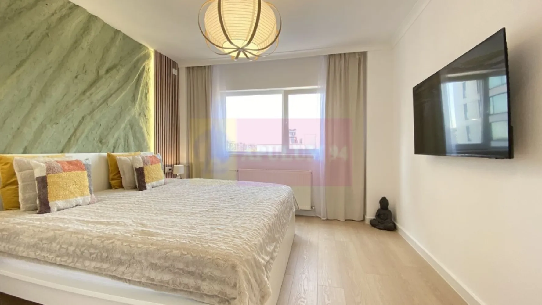 PANDURI-13 SEPTEMBRIE Apartament FINISAJE PREMIUM - Agentia Imobiliara Apulum 94, va ofera spre vanzare
Apartament cochet,complet renovat si utilat langa hotel Mariott.
Nelocuit de la renovare...totul nou!
Beneficiaza de renovare TOP
Acesta este bine conectat la metrou si mijloacele de transport in comun