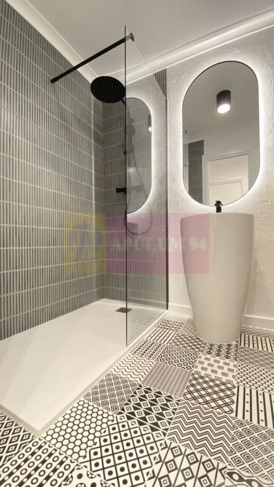 PANDURI-13 SEPTEMBRIE Apartament FINISAJE PREMIUM - Agentia Imobiliara Apulum 94, va ofera spre vanzare
Apartament cochet,complet renovat si utilat langa hotel Mariott.
Nelocuit de la renovare...totul nou!
Beneficiaza de renovare TOP
Acesta este bine conectat la metrou si mijloacele de transport in comun
