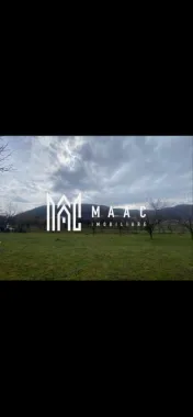Teren 400 mp în Poplaca | Priveliște frumoasă și zonă de case