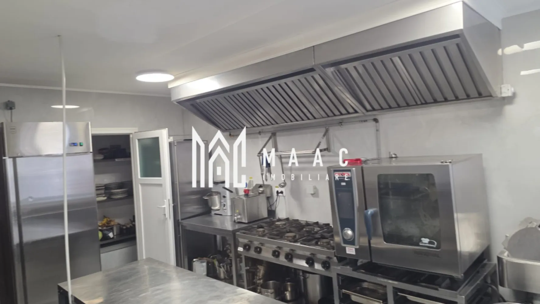 SPATIU COMERCIAL AMENAJAT FUNCTIONAL I PIATA MICA I SIBIU