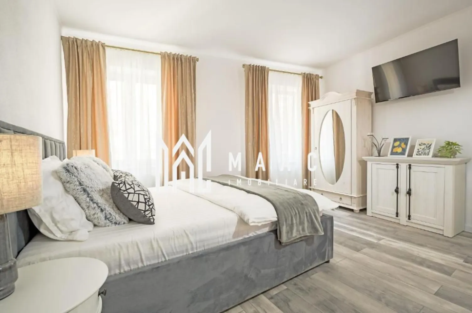 DECOMANDAT 100 METRI PATRATI I APARTAMENT PIATA MICA I SIBIU