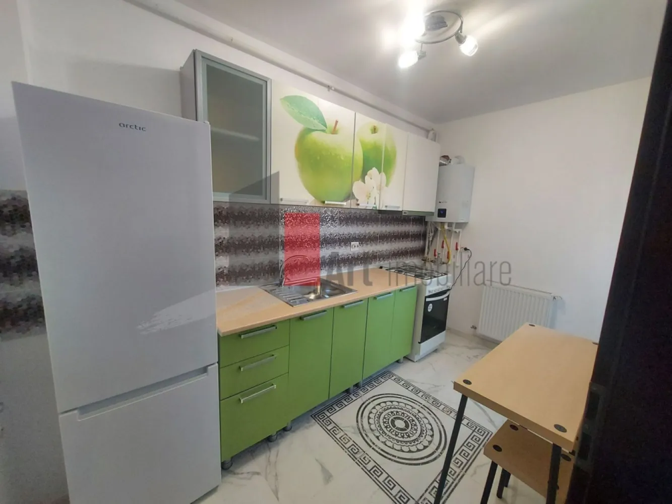 Garsoniera de inchiriat-Aparatorii Patriei-cu centrala