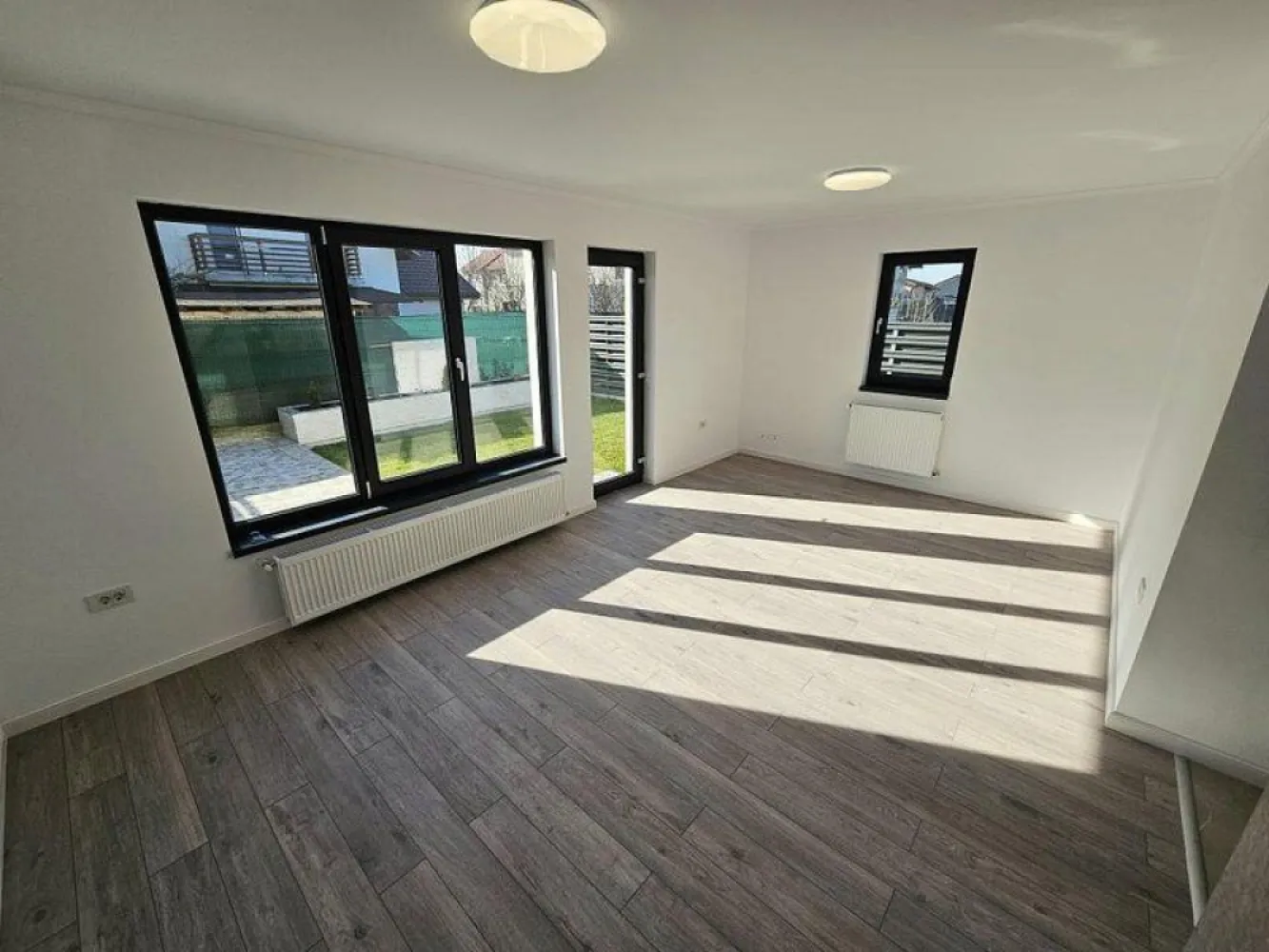 Glina de vanzare vila noua 4 camere particular