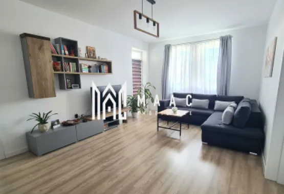 Logo MAAC IMOBILIARE logo