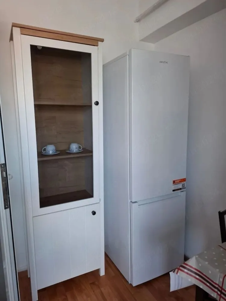 De inchiriat apartament cu 2 camere, Ireg, etajul 1, 400 euro