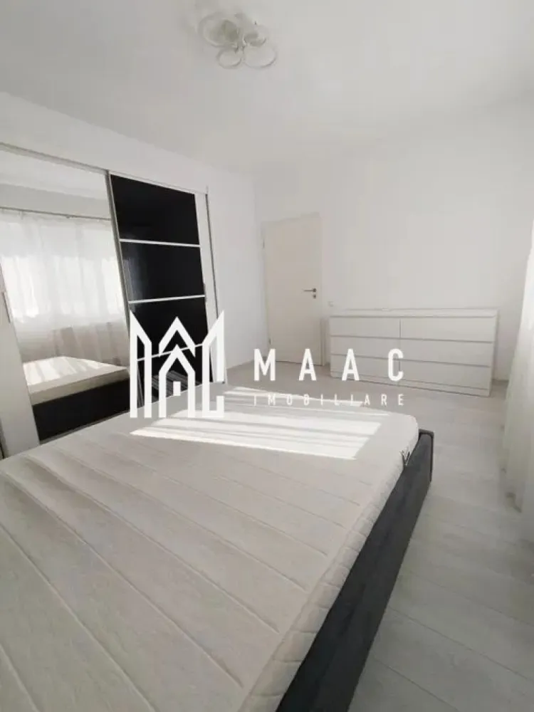 Apartament 2 camere | Parter inalt | Modern | Selimbar - MAAC Imobiliare vă prezintă spre vânzare un apartament cu 2 camere, situat la parterul unui imobil din Șelimbăr.

Caracteristici:
Suprafață utilă: 60 mp
Amplasare la parterul unui imobil cu regim de înălțime P+3 etaje

Compartimentare: living cu bucătărie open-space, dormitor, baie dotată cu cadă și geam pentru aerisire naturală, precum și debara pentru depozitare

Confort termic asigurat prin centrală termică proprie și calorifere
Loc de parcare inclus
Imobil construit în anul 2020
Apartamentul se vinde complet mobilat, exact așa cum este prezentat în fotografii.

Pentru mai multe informații sau pentru a programa o vizionare, nu ezitați să ne contactați, specificand ID: CP2863030