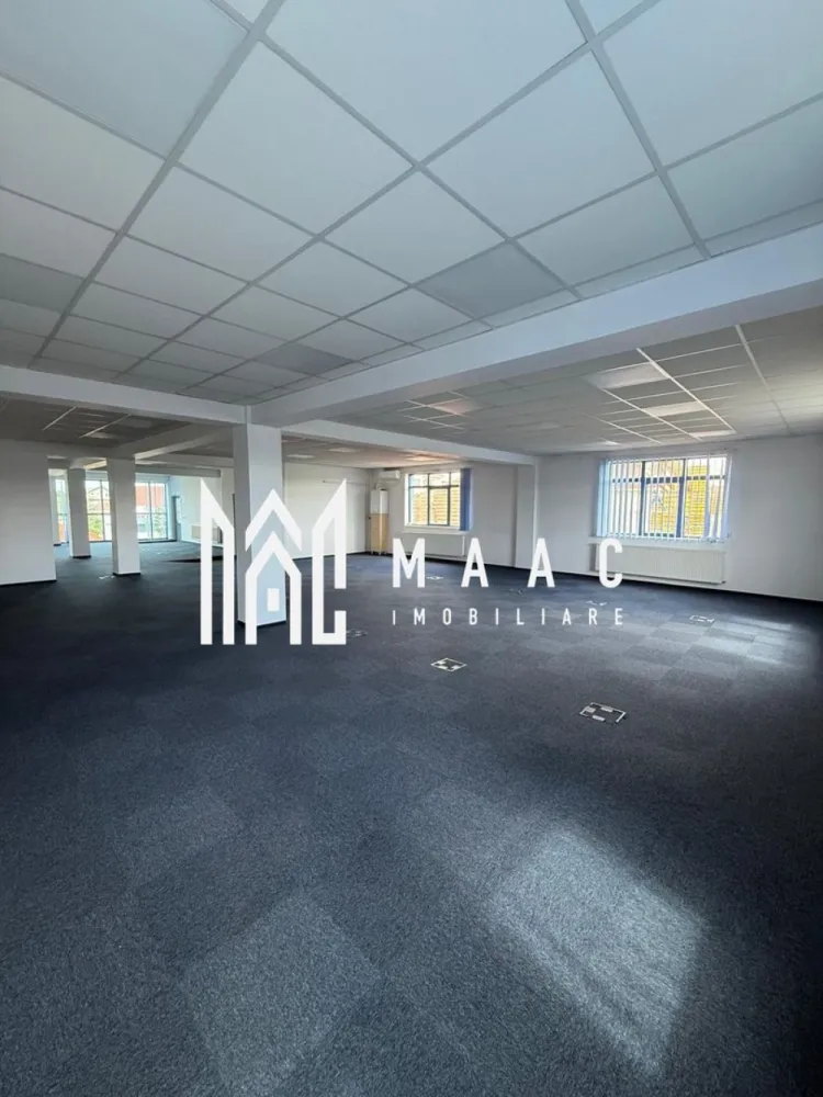 Spațiu comercial 240 mp|Calea Dumbrăvii |Vad stradal |Etaj 1 - MAAC Imobiliare vă propune spre închiriere un spațiu comercial generos, situat pe Calea Dumbrăvii, într-o zonă cu vizibilitate foarte bună și trafic intens, ideal pentru desfășurarea diverselor activități comerciale sau de birouri.

Spațiul are o suprafață utilă de 240 mp și este amplasat la etajul 1, beneficiind de vad stradal excelent și acces facil. Compartimentarea open space oferă flexibilitate în amenajare, fiind potrivit pentru showroom, clinică, birouri, salon, sediu firmă sau alte activități comerciale.

Proprietatea dispune de baie și bucătărie, oferind confortul necesar pentru desfășurarea activității în condiții optime.

• Suprafață utilă de 240 mp
• Vad stradal foarte bun
• Etaj 1
• Baie și bucătărie
• Spațiu versatil, ușor de adaptat

Pentru mai multe detalii, vă rugăm să menționați telefonic că ați văzut anunțul cu CP3099973