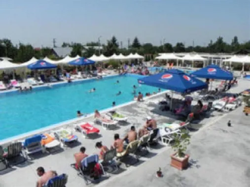 Pensiune restaurant , piscina, salon de evenimente de vanzare
