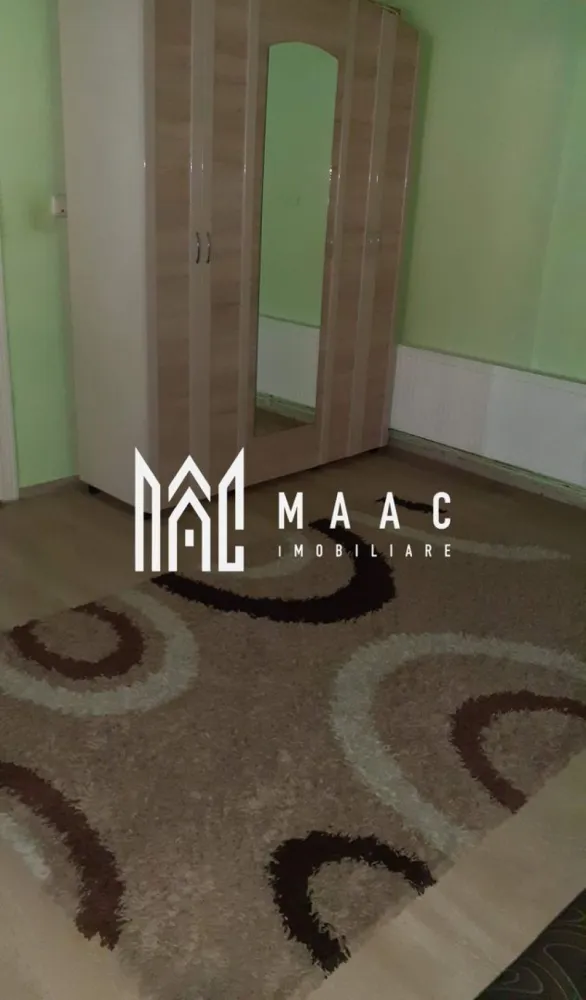 Casă Terezian I Garaj și vecinătate liniștită I Terezian - MAAC imobiliare va propune spre vanzare o casă cu 3 camere și grădină frumoasă situată într-o zona liniștită a Terezianului. Această proprietate spațioasă este ideală pentru cei care caută confort și accesibilitate.

Caracteristici principale:

Suprafață: Casa este compusă din 3 camere generoase, hol, baie și pivniță, cu o bucătărie situată la demisol.

Exterior: Curtea din față este pavată, oferind un spațiu perfect pentru relaxare și socializare. În spate, veți găsi un gazon bine întreținut, ideal pentru activități în aer liber și petrecerea timpului în familie.

Suprafața totală: Proprietatea se întinde pe o parcelă de 422 mp, oferind suficient spațiu pentru diverse activități în aer liber.

Beneficii suplimentare:
Vecinătate liniștită: Zona este cunoscută pentru liniștea sa, fiind ideală pentru familiile care apreciază traiul pașnic și sigur.
Proximitate: Casa este situată în apropierea școlilor, grădinițelor, stației de autobuz și a unui parc, asigurând acces ușor la toate facilitățile necesare.

Această proprietate reprezintă o oportunitate rară de a trăi într-o zonă cu toate facilitățile la îndemână, oferind în același timp intimitate și confort. 

Pentru mai multe informatii specificati ca ati vazut anuntul cu ID: CP2067528