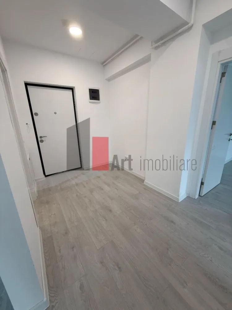 2 camere bloc 2025 - Novum Timișoara - Art Imobiliare va prezinta spre vanzare un apartament superb de 2 camere situat la etajul 11 al unui imobil construit in 2025. 

Langa impbil se gaseste parcul Liniei si la 20 minute de mers pe jos de Mall Plaza. 
La pretul afisat de anumite platforme se adauga TVA.
Apartamentul are un loc de parcare ce se poate cumpara separat la pretul de 13000 + TVA
Se poate face taxare inversa.

Pentru detalii sau vizionare va stam la dispozitie: 0775 266 712