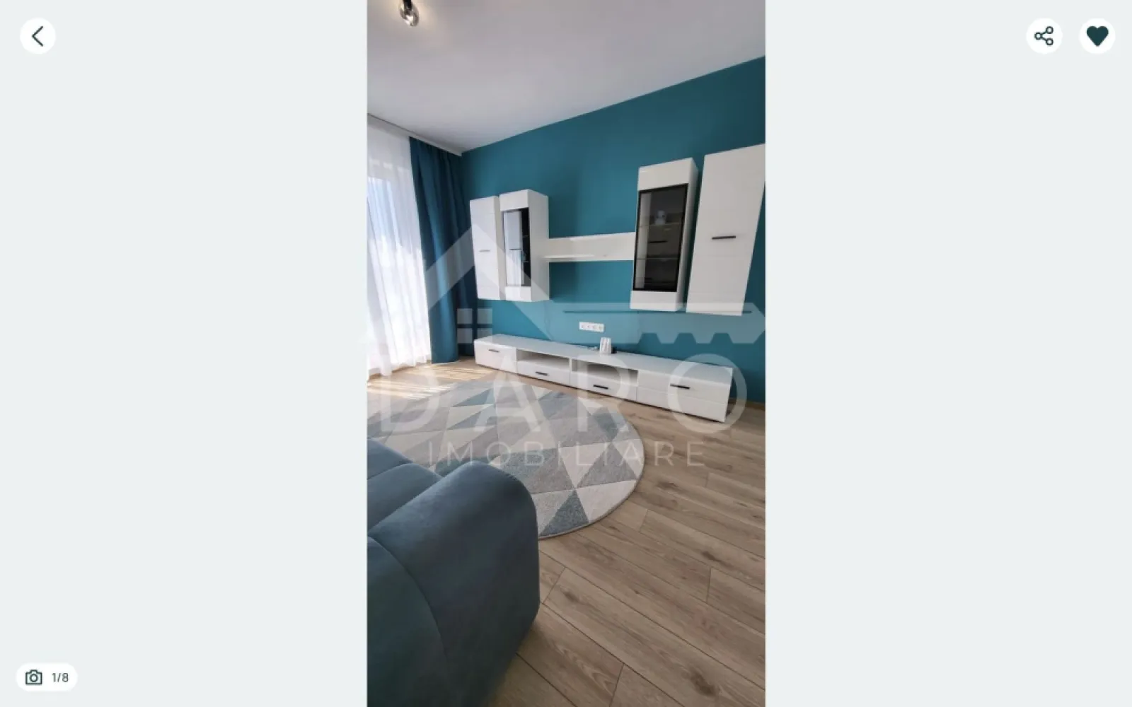 Vănd apartament cu o camera la Maurer - VÂND apartament cu o camera decomandat (STUDIO) în complex MAURER, complet mobilat si UTILAT modern, lux. Apartamentul este compus dintr-o cameră si bucătărie (open space, dar care pot fi separate printr-un perete glisant, cu telecomandă, in living și bucătărie separate) respectiv hol, baie generoasă , debara si balcon.
Se vinde complet mobilat, cu mobilier de calitate superioara si aparatură electrocasnica( plită, cuptor electric, frigider, mașină de spălat performanta.) De asemenea, Studioul este dotat cu aer condiționat. 
Apartamentul deține o boxă la subsolul imobilului. 
Separat, se poate achiziționa un loc de parcare exterior, la prețul de 6000 de euro.
