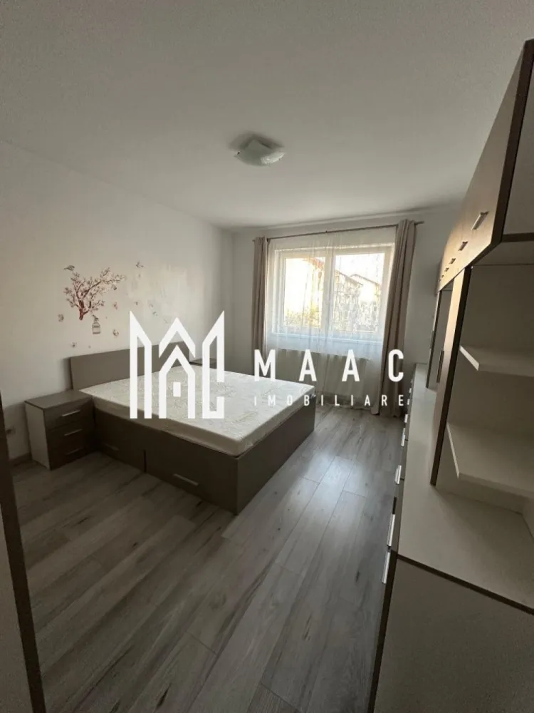 Apartament 2 camere | Decomandat | Mobilat și utilat | Etaj 2/3 | Arhitectilor - Maac Imobiliare prezintă spre vânzare un apartament cu 2 camere, decomandat, situat în cartierul Arhitecților Proprietatea este amplasată la etajul 2 din 3 al unui imobil construit în anul 2016, cu o suprafață utilă de 50 mp, la care se adaugă un balcon de 4 mp. Apartamentul se vinde complet mobilat și utilat, exact cum se vede în fotografii, fiind ideal atât pentru locuință personală, cât și pentru investiție. Blocul este izolat termic și se află într-o zonă liniștită, cu acces facil către supermarketuri și alte puncte de interes. În preț este inclus și un loc de parcare privat, situat în fața blocului. Se acceptă și credit ipotecar Pentru mai multe informații, vă rugăm să menționați ID-ul anunțului CP2491076