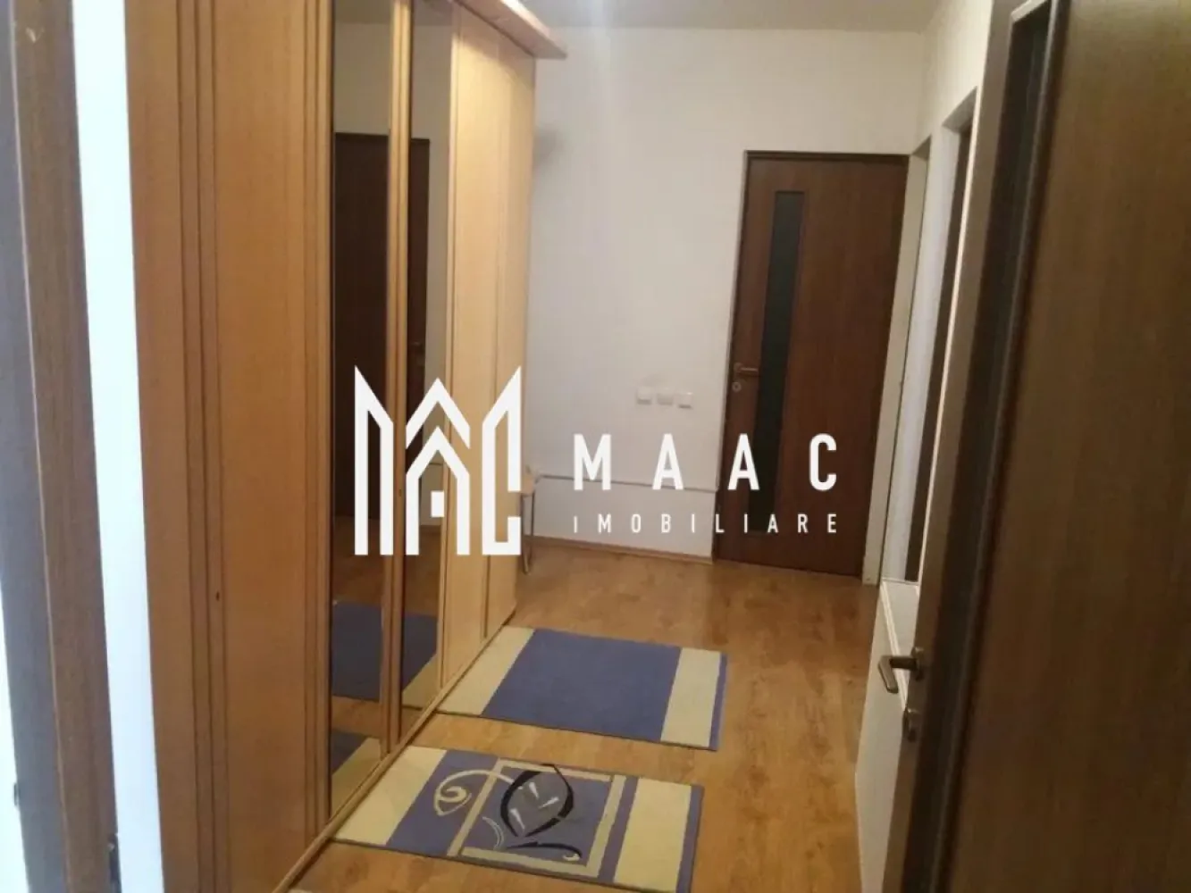 Apartament 3 camere la casa | Turnisor | Curte comuna - Apartament cu 3 Camere la Parter.

Preț de Vânzare: 175.000 NEGOCIABIL

Suprafață Utilă: 100 de mp

Detalii Apartament:

Anul Construcției: 2011, asigurând o structură solidă.

Compartimentare:
3 Camere: Cu un design spațios și confortabil.
2 Dormitoare: Pentru odihnă și intimitate.
1 Bucătărie Deschisă: Ideală pentru întâlniri cu familia și prietenii.
1 Baie cu Cadă: Dotată cu facilități moderne pentru relaxare și răsfăț.
1 Balcon Micuț și Cochet: Un spațiu plăcut pentru a savura o ceașcă de cafea.
Pivniță Inclusă: Spațiu suplimentar pentru depozitare sau proiecte personale.

Acces Auto:
Situat într-o zonă cu acces auto facil, curte comuna pentru confortul dvs. și al familiei.

Complet Mobilat și Utilat:

Apartamentul este pregătit pentru a vă oferi tot confortul de care aveți nevoie.
Mobilier si echipamente incluse.

Această proprietate reprezintă o oportunitate excelentă pentru cei care caută un apartament spațios și bine întreținut, potrivit pentru o familie sau pentru cei care doresc să se bucure de un stil de viață confortabil la parter.

Pentru mai multe informații sau pentru a programa o vizionare, nu ezitați să ne contactați, specificand ID CP1777957