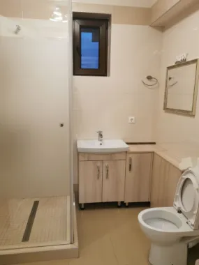 Penthouse , zona Isu