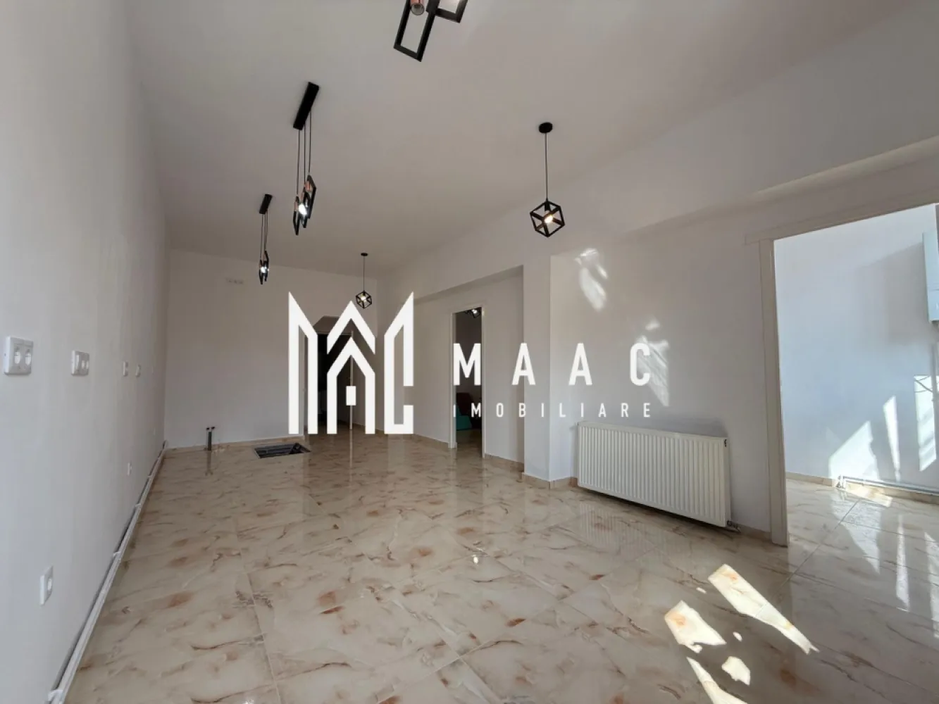 Spatiu comercial /birouri I 3 incaperi I Pivnita I Terezian - MAAC Imobiliare ofera spre inchiriere spatiu pretabil pentru activitati comerciale sau de birou, complet renovat, in zona Terezian. Spatiul este compartimentat astfel: o incapere spatioasa si luminoasa, cu acces in pivnita de 33mp, doua incaperi mai mici, chicineta, grup sanitar. Incalzirea se face cu centrala proprie si calorifere. Disponibilitate imediata. Se inchiriaza pe o perioada de minim 12 luni. Se percepe garantie in cuantumul unei chirii lunare. Pentru mai multe detalii va rugam specificati telefonic: CP2585015