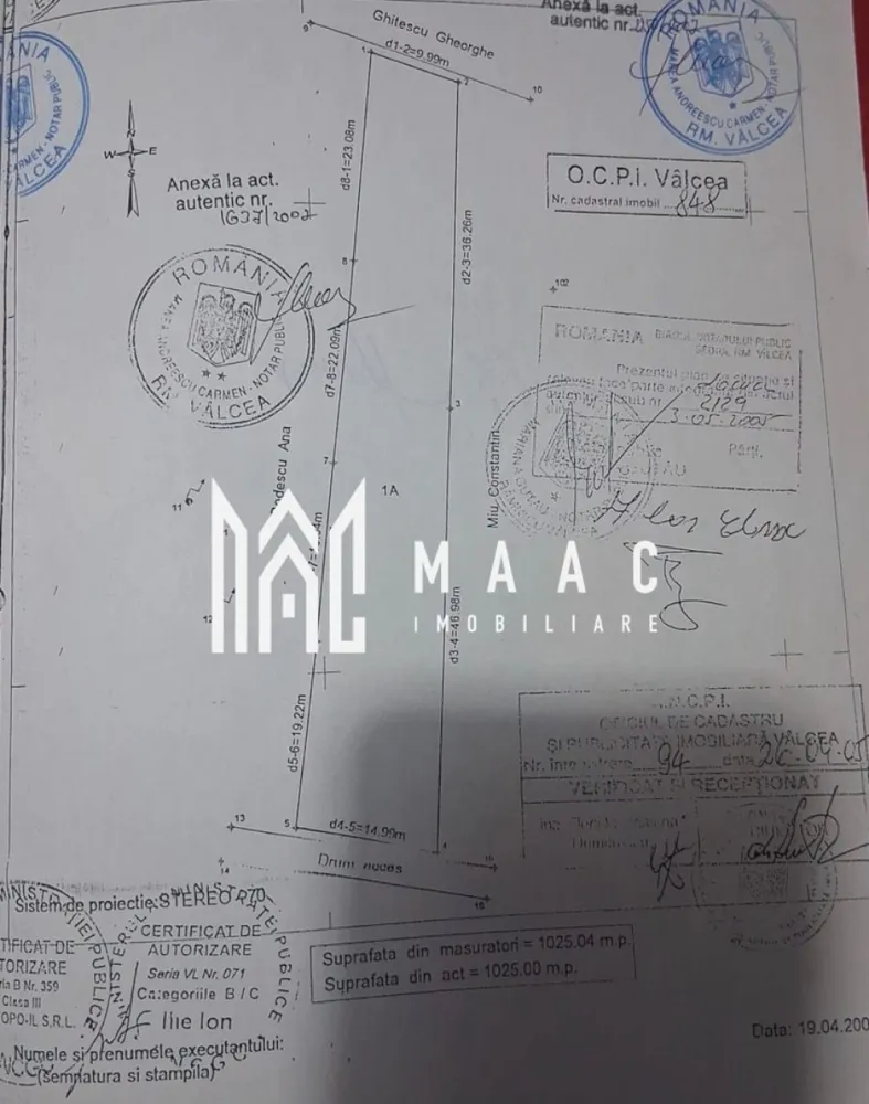 Teren Vladesti | 1025 MP | Zona White Department - MAAC Imobiliare vă propune spre vânzare un teren intravilan situat în localitatea Vlădești, într-o zonă liniștită și în plină dezvoltare, în apropierea piscinei White Department.

Terenul are o suprafață de 1.025 mp și beneficiază de o deschidere stradală de 15 metri liniari, fiind ideal pentru construirea unei locuințe individuale. Amplasarea oferă o priveliște superbă, perfectă pentru cei care își doresc confort, intimitate și un cadru natural plăcut.

Utilitățile (apă, curent, gaz) sunt la limita de proprietate, iar zona este într-o continuă expansiune, cu mai multe case noi aflate în construcție, ceea ce face ca investiția să fie una sigură și avantajoasă.

Acces facil, vecinătate selectă și potențial excelent pentru dezvoltare rezidențială.

Pentru mai multe detalii și vizionări, MAAC Imobiliare vă stă la dispoziție.

ID: CP2871757