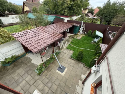Casa tip duplex - 4 camere, balcon si curte proprie - Zona Lazaret