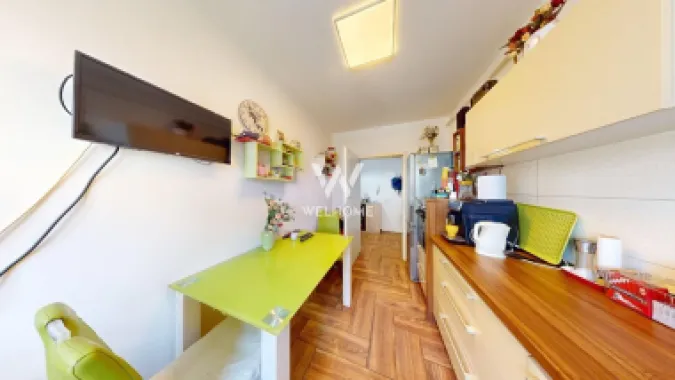 Apartament decomandat, 2 camere, balcon, boxa - Avangarden