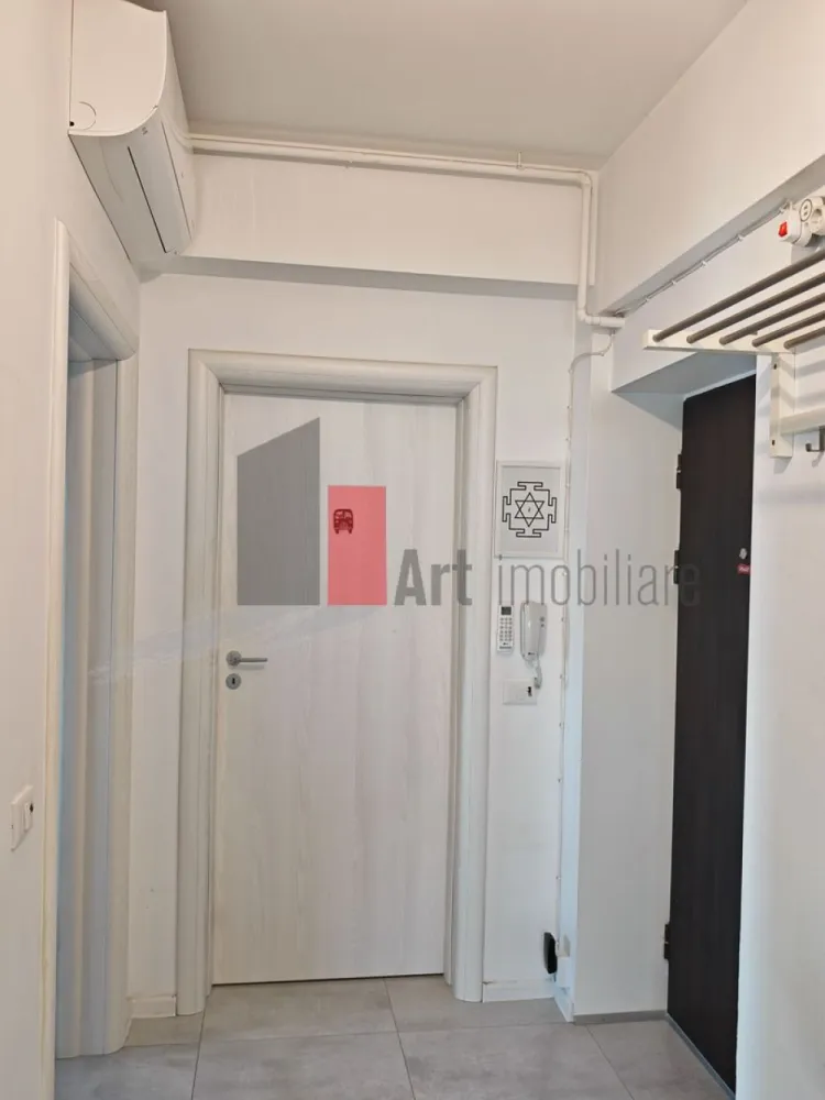 Apartament cu doua camere de vanzare -Pacii-cu centrala-mobilat si utilat