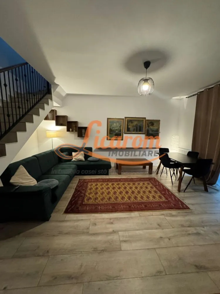 Duplex la cheie P+1+M in Alexandria,jud Teleorman,190000Euro - Agentia Licarom Imobiliare propune spre vanzare o vila tip duplex desfasurata pe P+1+M , in localitatea Alexandria, judetul Teleorman,intr-un cartier nou si linistit. 
Anul constructiei este 2022 iar din anul 2023 a fost locuita. 
La Parter avem o living comun cu bucataria, o baie si casa scarii , la etajul 1 avem trei dormitoare si o baie iar la mansarda avem un dresing, spalatoria cu uscatorie si o camera. 
Amprenta la sol este de 54 mp, care se continua la fel si pe etaj si mansarda, iar curtea libera este de 90 mp.
Casa se vinde mobilata si utilata.
Pentru mai multe detalii sau programari la vizionare, nu ezitati sa ne contactati la tekefon 0741059397 Condultant imobiliar Calin.