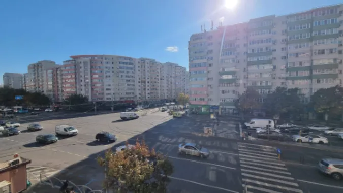 Apartament 3 camere Stefan cel Mare