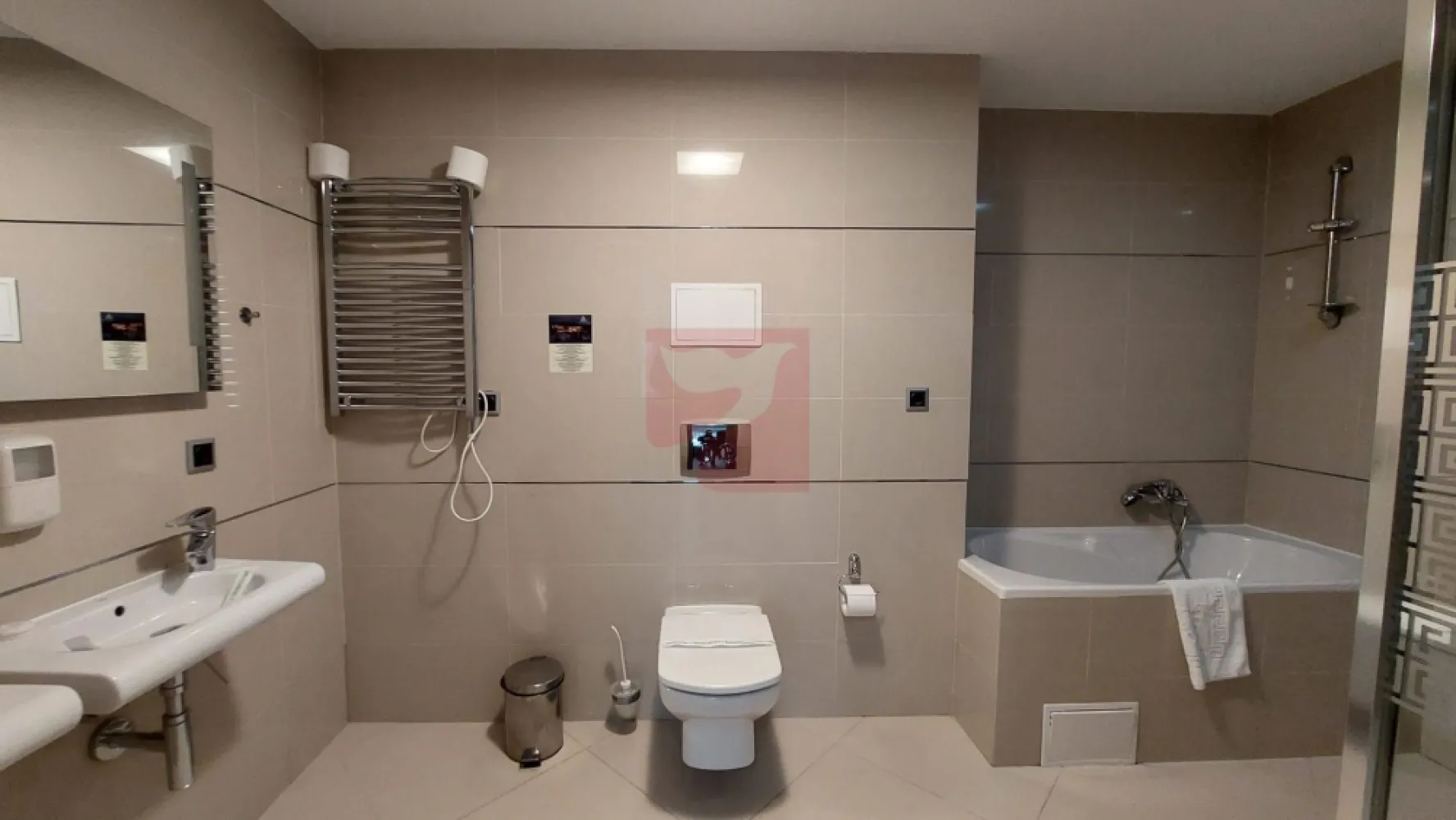 2 in 1, apartamente de 2 si de 4 camere, parcari, Silver Mountain