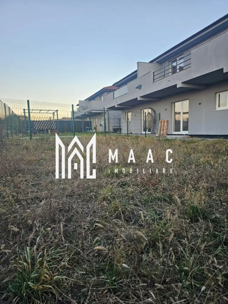 Casă tip duplex | Curte 320 mp | Viile Sibiului - MAAC Imobiliare va propune spre vanzare o casă modernă tip duplex, situată într-o zonă exclusivistă și liniștită din Sibiu – cartierul Viile Sibiului, unde confortul urban se îmbină armonios cu natura și priveliștile spectaculoase.

Imobilul are o suprafață utilă de 89 mpu și este amplasat pe un teren de 450 mp, cu o curte libera de 320mp, ideal pentru grădină, zonă de relaxare sau alte amenajări si 2 locuri de parcare amenajate.

Compartimentare:
- Parterul, conceput ca un spațiu aerisit de tip open-space, living amplu, luminos, cu deschidere către curte, bucătărie modernă, perfect integrată în zona de zi, baie elegantă, cameră generoasă ca suprafață, luminoasă, cu compartimentare practică, perfectă pentru birou sau camera copilului.
- Etajul este dedicat zonei private și include: 2 dormitoare spațioase, fiecare cu balcon privat, baie principală cu posibilitate de amenajare premium, dressing generos, gândit pentru un stil de viață exclusivist. Datorită poziționării excelente, locuința beneficiază de lumină naturală din abundență, intimitate și o priveliște panoramică deosebită, oferind un cadru ideal pentru relaxare după o zi agitată.

Casa se află în imediata apropiere de: Prima Shopping Center, grădinițe și școli,mijloace de transport în comun,restaurante și magazine.
Proprietatea este ideală pentru o familie care își dorește confort, liniște și acces rapid către oraș, într-un cadru modern și bine organizat.

Pentru mai multe detalii si programarea unei vizionari va rugam sa specificati ID: CP2875667.